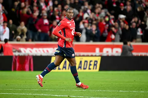 صفقة مجانية.. 10 أندية تستهدف جوناثان ديفيد في الصيف